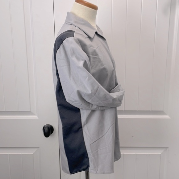 Ladies Red Kap ZEROSKRATCH long sleeve colorblock button-up shirt. Silver/Char… - Picture 2 of 6